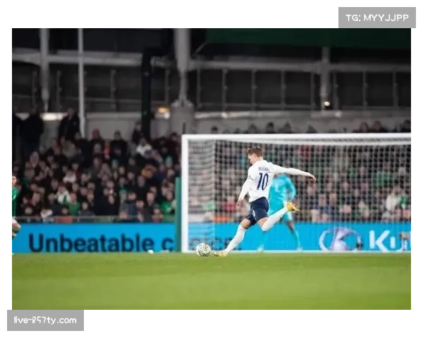 瓦伦西亚边路进攻活跃 传中球质量决定威胁程度